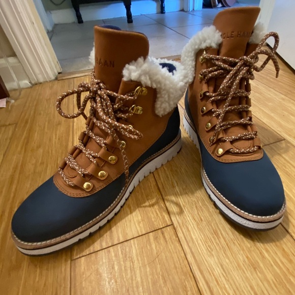 Cole Haan Navy Blue Winter Boots - NWOT - Picture 1 of 15